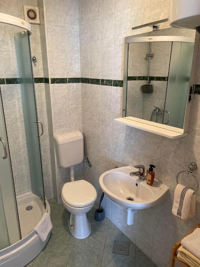 Apartment Room Parcina 特罗吉尔 外观 照片