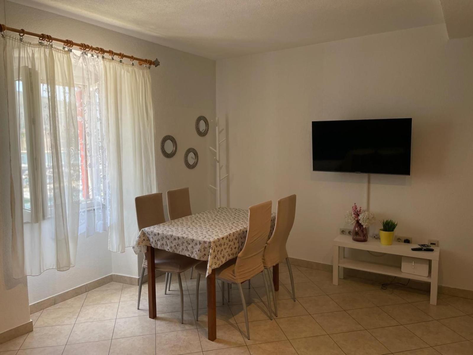Apartment Room Parcina 特罗吉尔 外观 照片